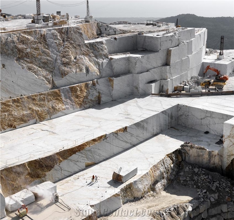 Arabescato Corchia Marble Quarry