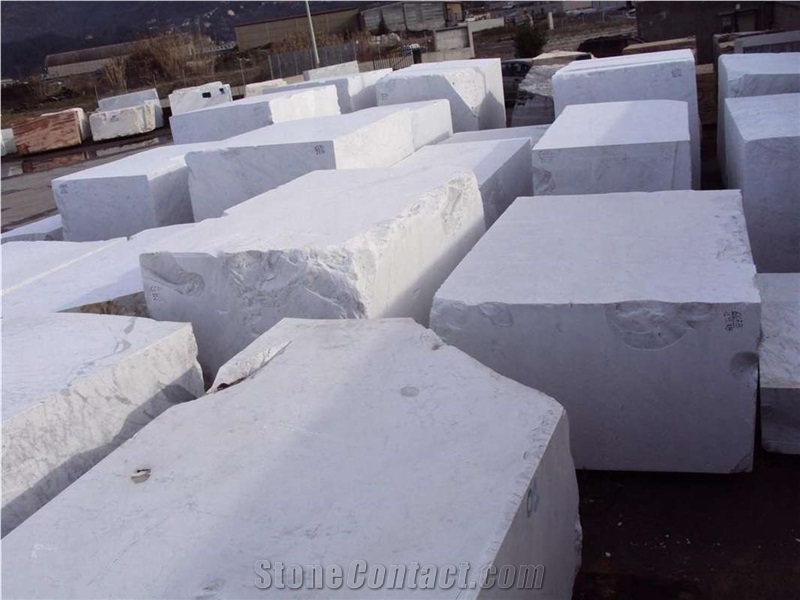 Bianco Venato Marble Quarry