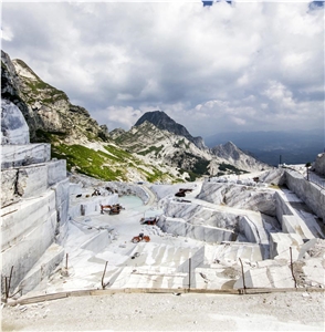 Calacatta Carrara Marble Quarry