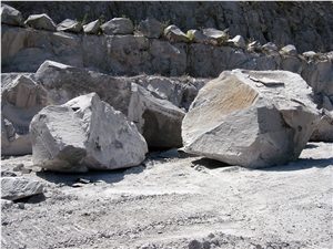 Basalto di Viterbo Quarry