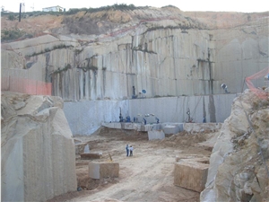 Giallo San Francisco - Giallo SF Real Granite Quarry