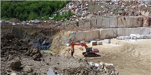 Crema Lema Marble Quarry