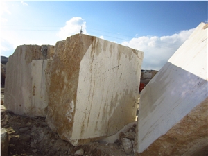 Ararat Classic Travertine Quarry Goravan-1