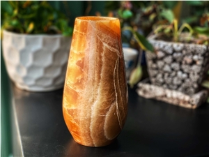 Cappuccino Onyx Vase