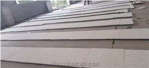 China New pearl white Granite Bush Hammered Floor Tiles