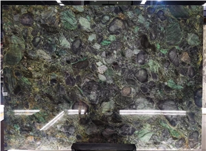 Brazil Fashion Green Granite Slab