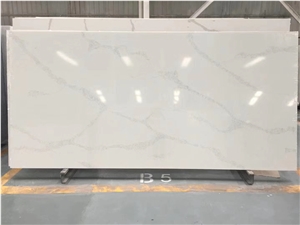 Polished Surface Man Made Calacatta White Quartz Slab