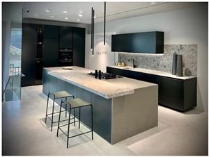 Island In Neolith Beton And Kitchen Top