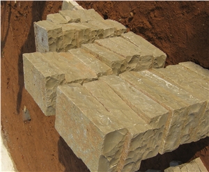 Cobbles Beige Sandstone Cube Stone Pavers
