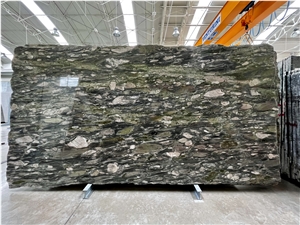 Verde Gaugin Granite Slabs