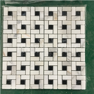 Calacatta Gold Marble Mosaic Pinwheel Bathroom Tile