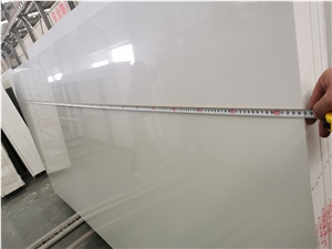China Super Pure White Engineered Quartz Stone Solid Slabs
