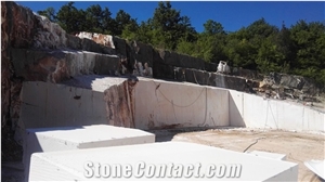 Istrian White Limestone Blocks