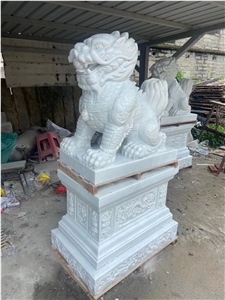 Guangxi White Marble Street Kylin Animal Sculpture