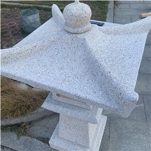 Natural Granite Hand Carved Lantern Sculpture Japan Pagoda