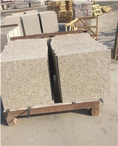 Polished Shandong Misty Yellow Granite Floor Tiles