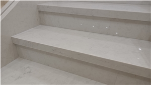 White Calacatta Quartz Stairs & Steps