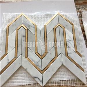 Waterjet Marble Mosaic Arrow Pattern With Brass Kitchen Tile