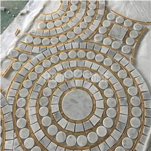 Waterjet Mosaic Carrara White Gold Glass Chips Round Tile
