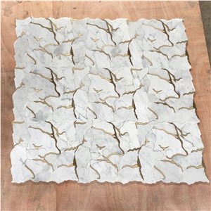 Waterjet Pattern Marble Mosaic With Golden Metal Backplash Tiles