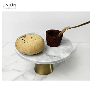 UNION DECO White Marble With Gold Accent Stand Cake Display