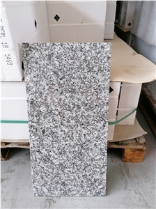 Bianco Tarn Granite Slabs, Tiles