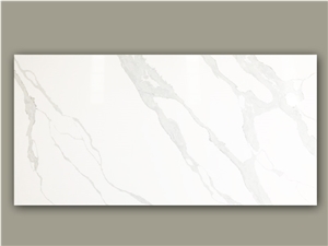Classy And Glossy White Calacatta Quartz Slabs  9532
