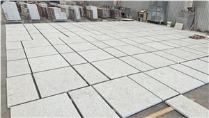 Solar White Granite Stone Wall Cladding Tile