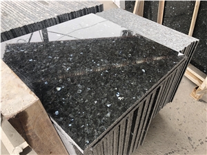 Old Green Stars Granite Slabs & Tile
