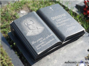 Gabbro Slant Grave Markers, Slant Grave
