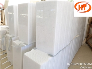 Premium White Crystal Marble Polished Tiles/Slabs