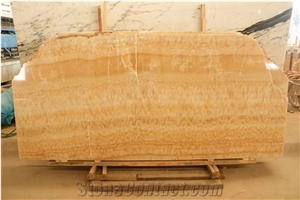 China Resin Yellow Onyx M 136 Polished Slabs For Living Room