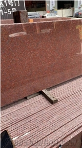 India Royal Red Granite Small Slabs For Outdoor Flooring Use