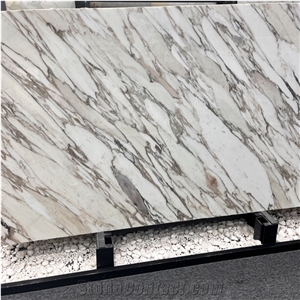 High-Quality Calacatta Gold Marble Slabs With Golden Veins