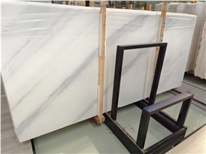 High Quality Columnbia White With Grey Viens