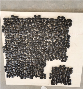 China Black Pebble Mosaic On Net Tiles