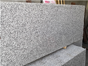 China Padang Crystal White Granite Slab Tile