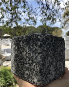 Bergama Grey Granite Cobble Stone