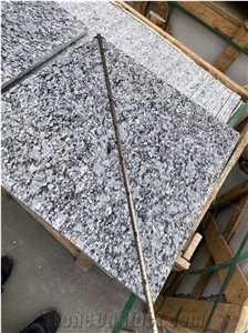 China Sea Waves White Granite Tiles Cut  To Size Polished