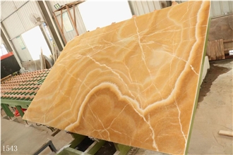 China Honey Onyx Slabs Golden Agate Onix Tile Wall Floor Use