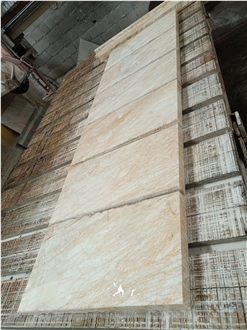 Natural Saw Cut Polished Spider Gold Marble Tiles