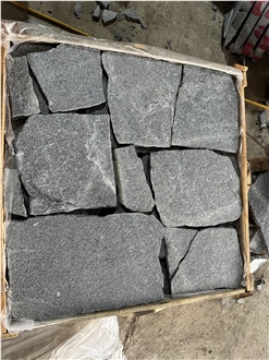 Gray Granite Crazy Pavers Hardscape