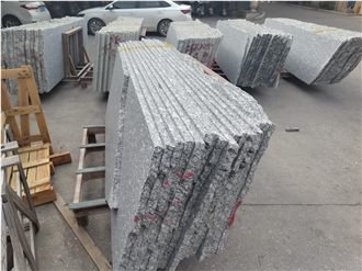 China Zijiang White Granite Flamed Slabs