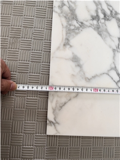 Wonderful Surface White Marble Arabescato Tiles