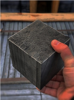 Ukrainian Basalt Black Moon Top Split Cubes