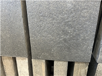 China Black Basalt Tiles Stone For Outdoor Floor