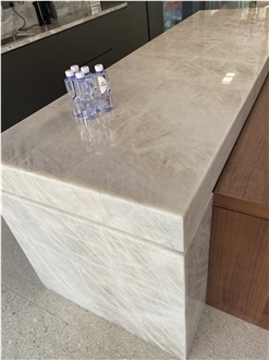 Cristallo White Quartzite Ktichen Island Top