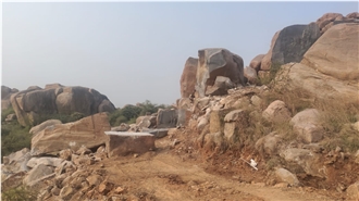 Asian Top Brown Granite Quarry