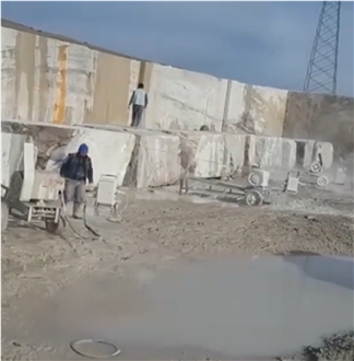 Nurdal Noche Travertine Quarry