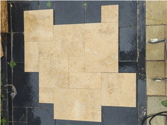 Regular And Irregular Beige Limestone Paving Stone
